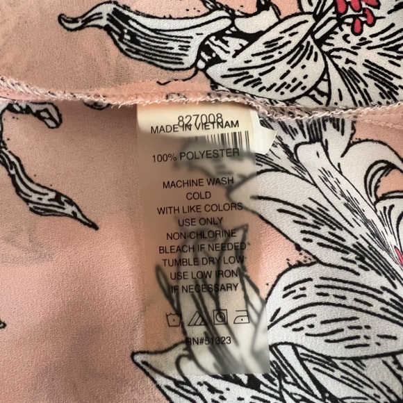 Chaus Sheer Floral Print Pullover V Neck Roll Tab Blouse Women's Plus Size 2X - Picture 8 of 8